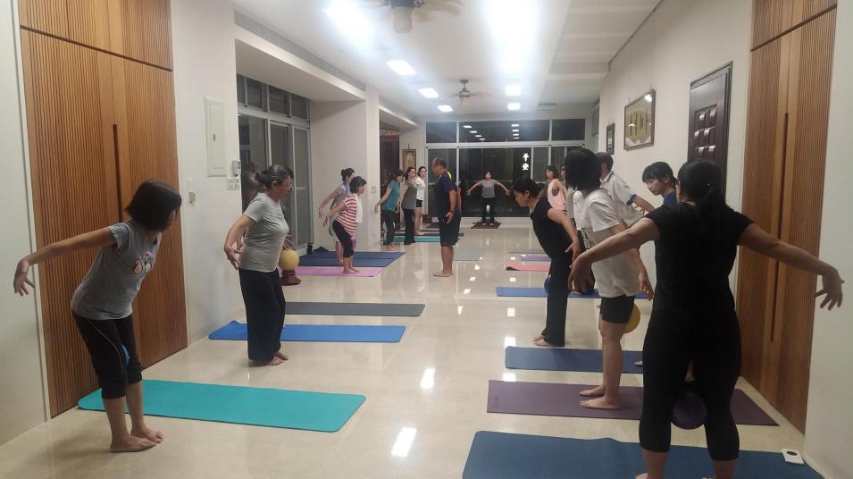 2017/8/17曾老師Yingga Tseng核心基礎運動